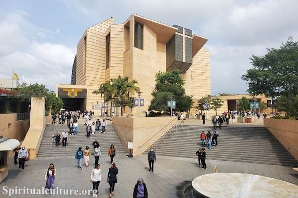 The largest Catholic churches in the United States