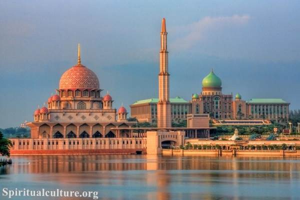 The largest mosques in the world